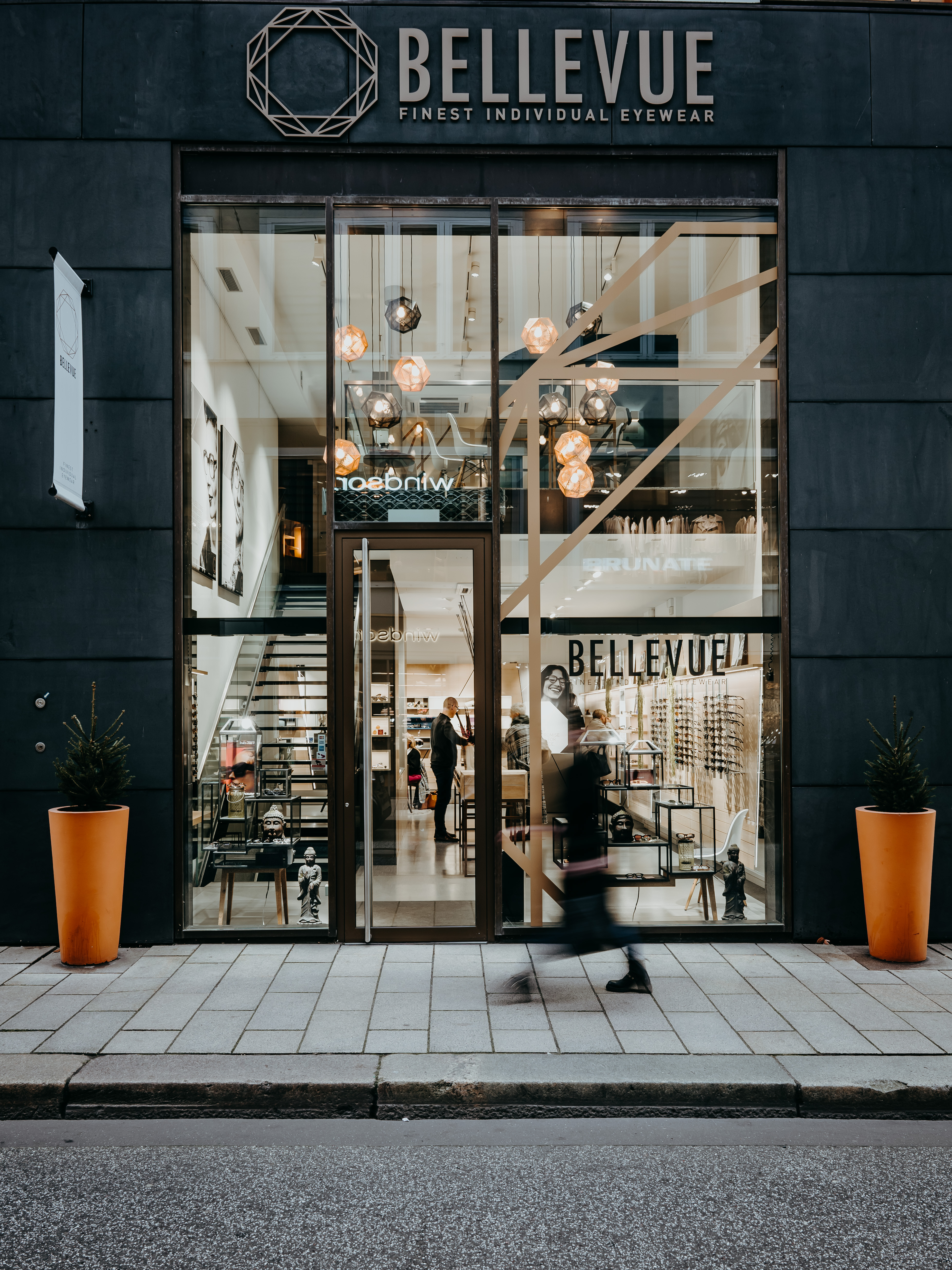 Store Bellevue Neuer Wall Bleichenbrücke draußen